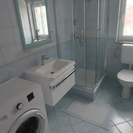 Ljubica Appartamento Baška