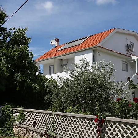 Apartment Ljubica *